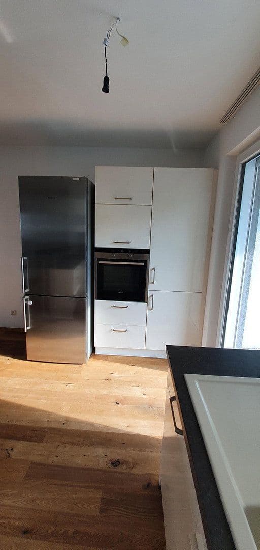 Pronájem bytu 3+1 88 m², Remseck am Neckar, Bádensko-Württembersko Pronájem bytu 3+1 88 m², Remseck am Neckar, Bádensko-Württembersko