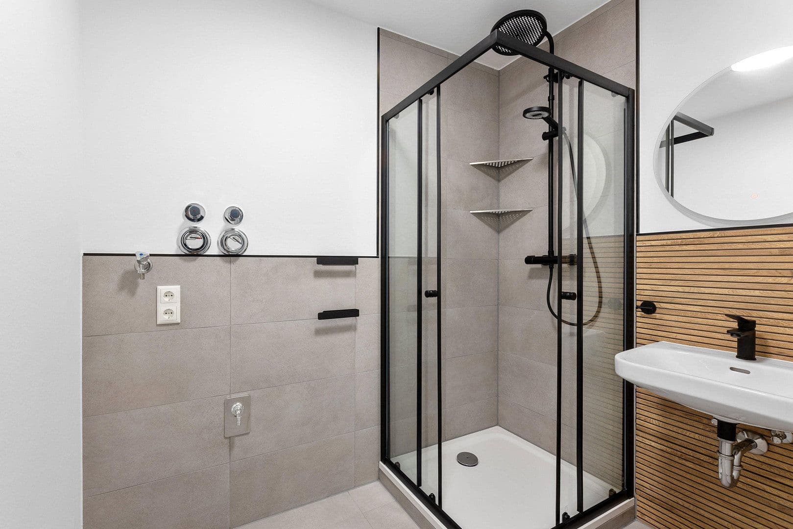 Pronájem bytu 2+1 64 m², Hof, Bavorsko Pronájem bytu 2+1 64 m², Hof, Bavorsko