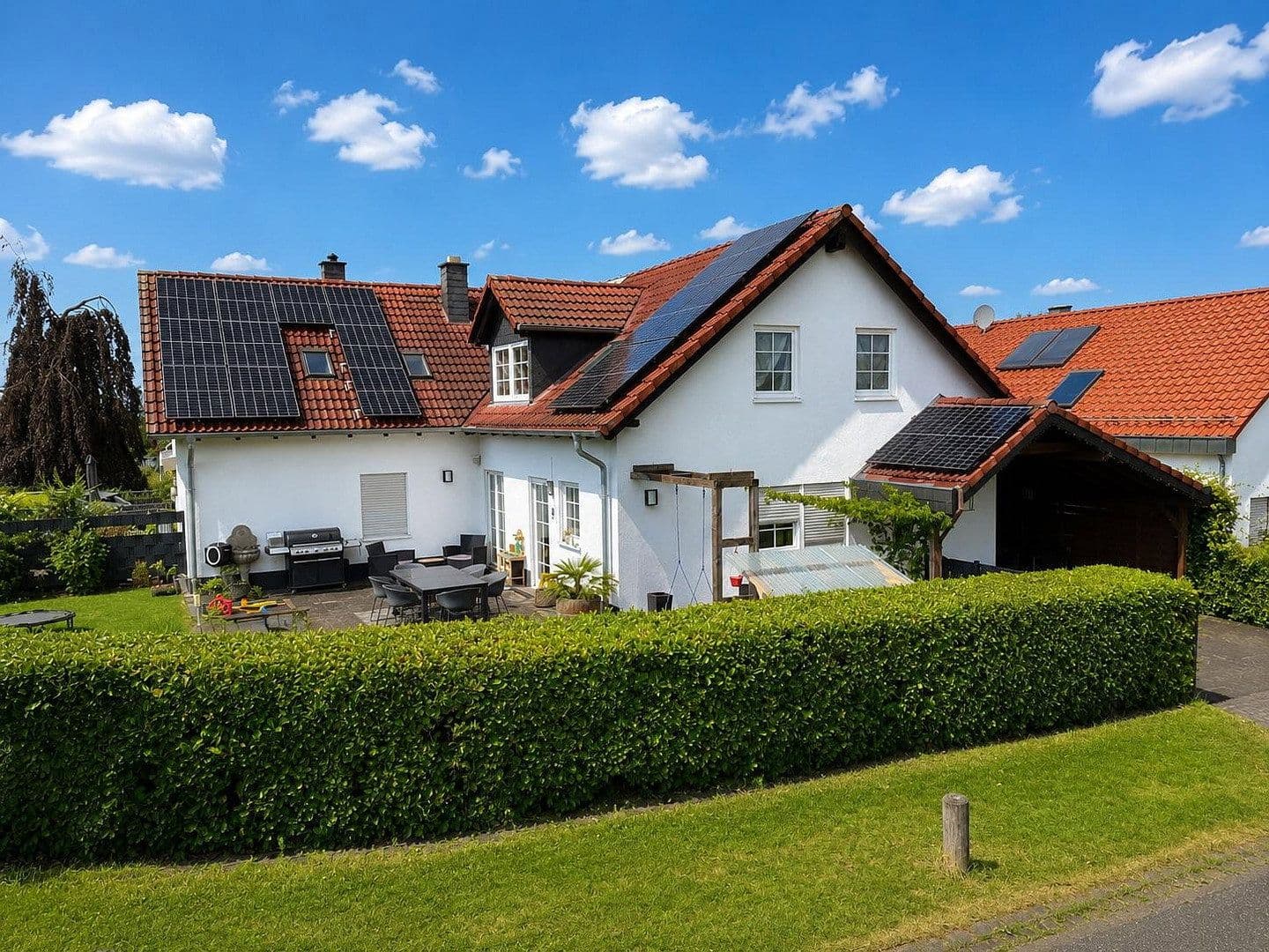 Prodej domu 350 m², pozemek 555 m², Hennef (Sieg), Severní Porýní-Vestfálsko Prodej domu 350 m², pozemek 555 m², Hennef (Sieg), Severní Porýní-Vestfálsko