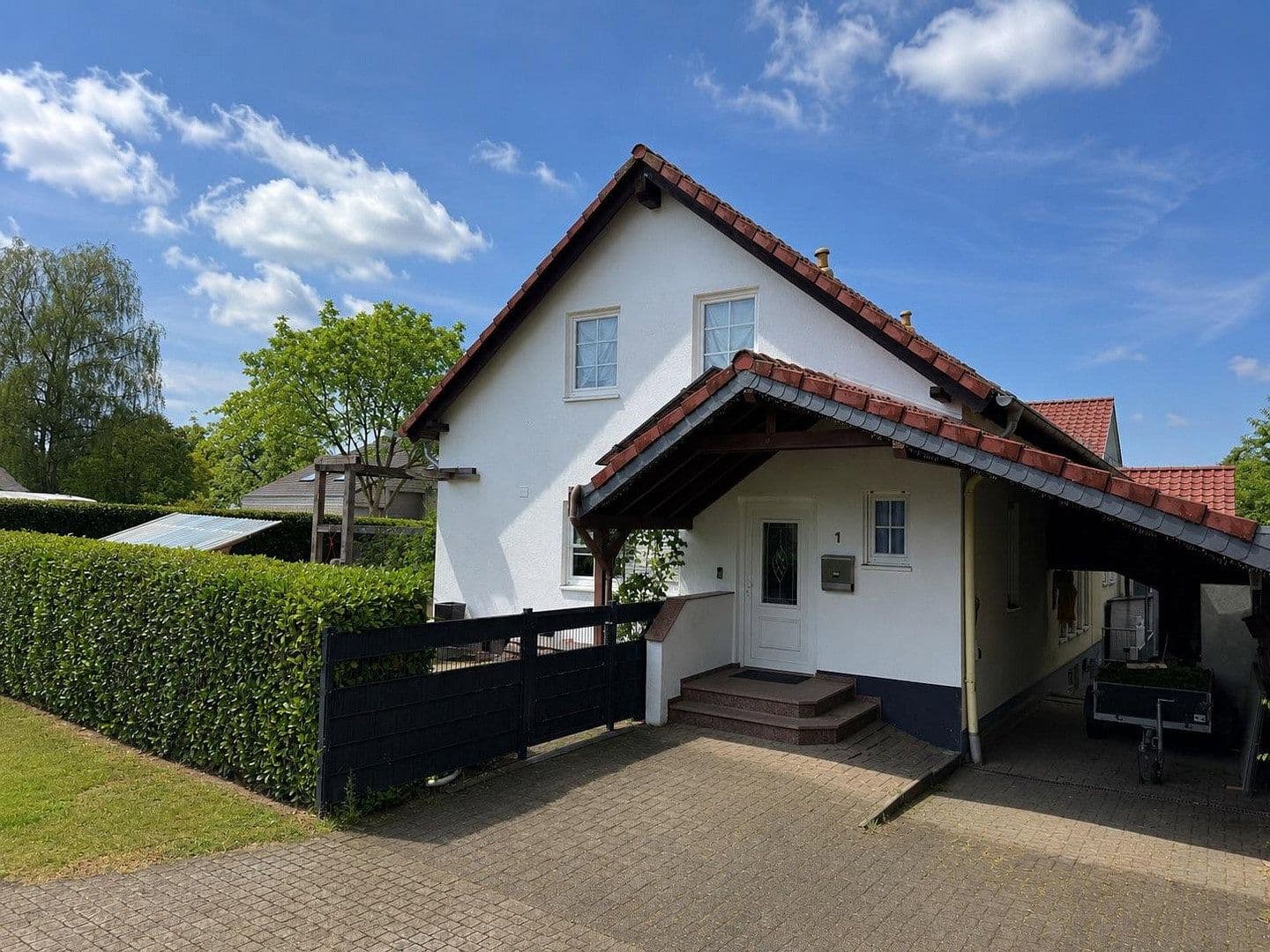 Prodej domu 350 m², pozemek 555 m², Hennef (Sieg), Severní Porýní-Vestfálsko Prodej domu 350 m², pozemek 555 m², Hennef (Sieg), Severní Porýní-Vestfálsko
