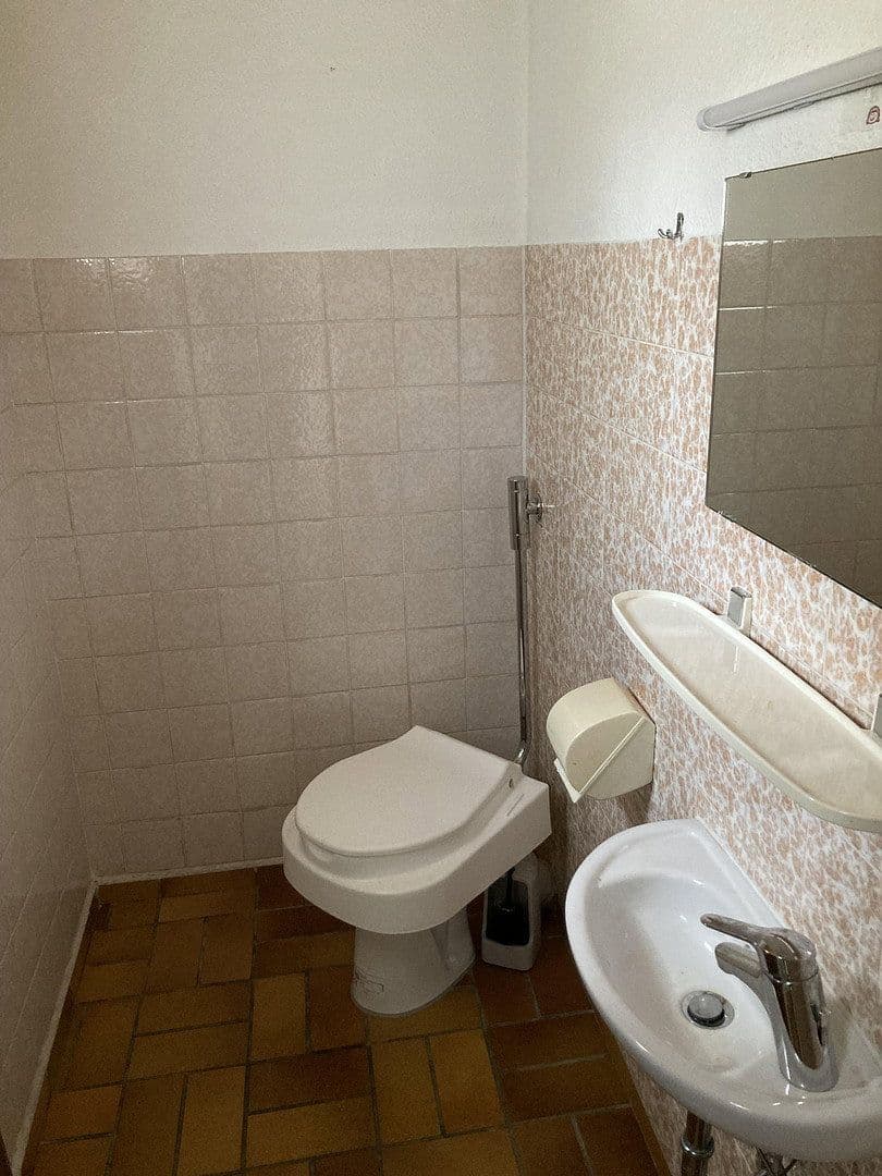 Prodej domu 181 m², pozemek 670 m², Ahornweg 5, Memmelsdorf, Bavorsko Prodej domu 181 m², pozemek 670 m², Ahornweg 5, Memmelsdorf, Bavorsko