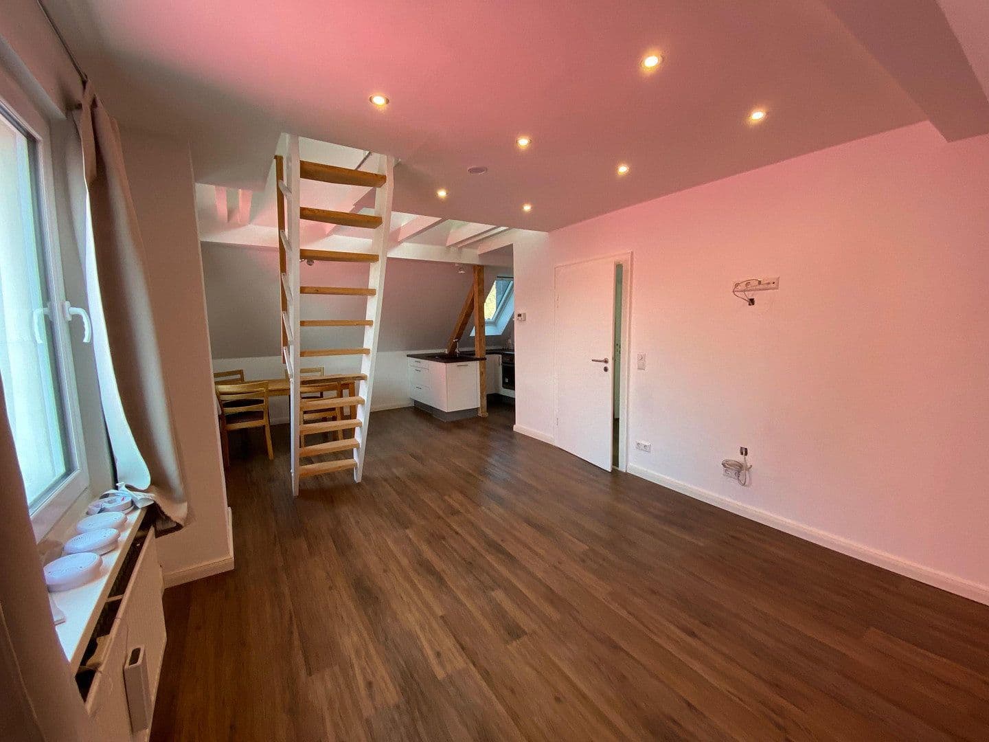 Pronájem bytu 4+1 85 m², Hedwigstraße 7, Braunschweig, Dolní Sasko Pronájem bytu 4+1 85 m², Hedwigstraße 7, Braunschweig, Dolní Sasko