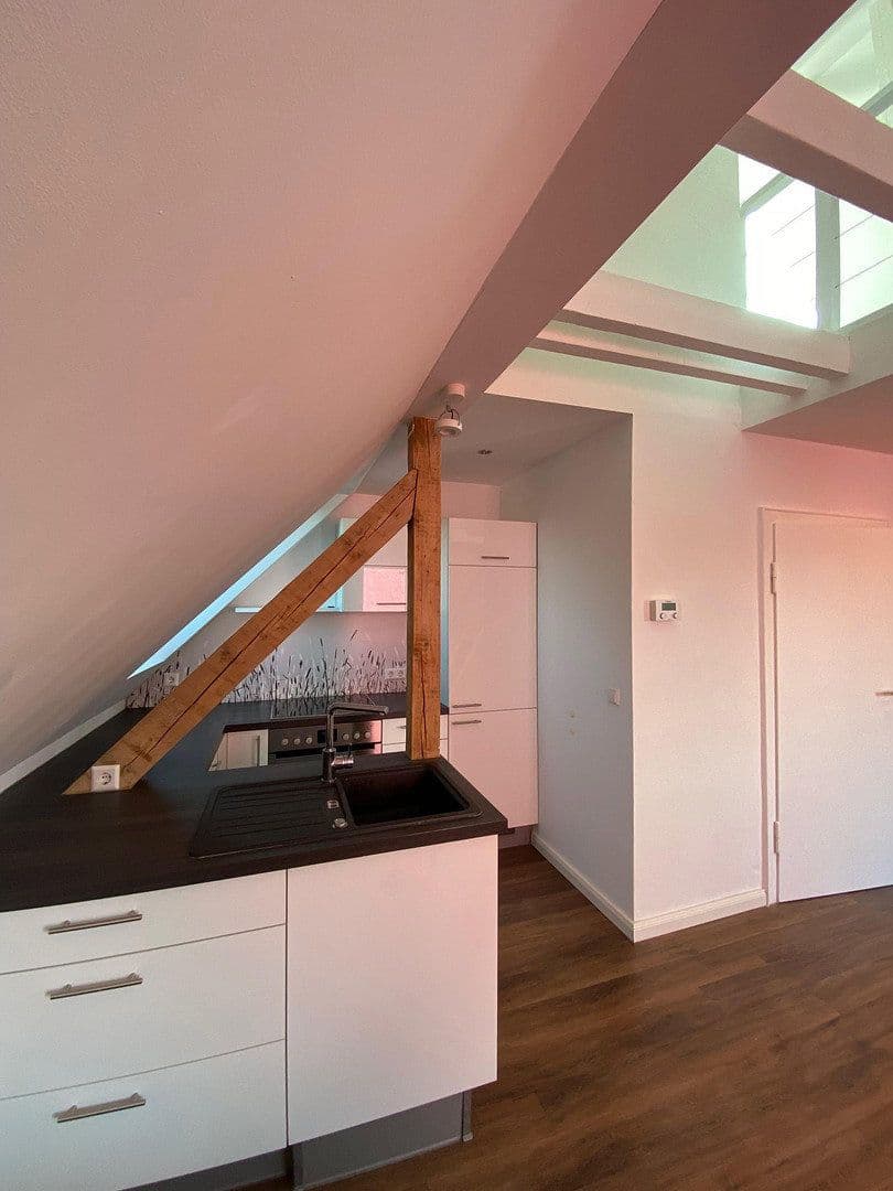 Pronájem bytu 4+1 85 m², Hedwigstraße 7, Braunschweig, Dolní Sasko Pronájem bytu 4+1 85 m², Hedwigstraße 7, Braunschweig, Dolní Sasko