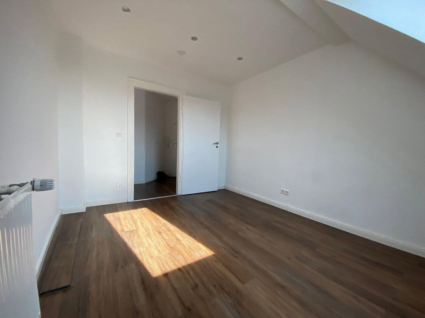 Pronájem bytu 4+1 85 m², Hedwigstraße 7, Braunschweig, Dolní Sasko Pronájem bytu 4+1 85 m², Hedwigstraße 7, Braunschweig, Dolní Sasko