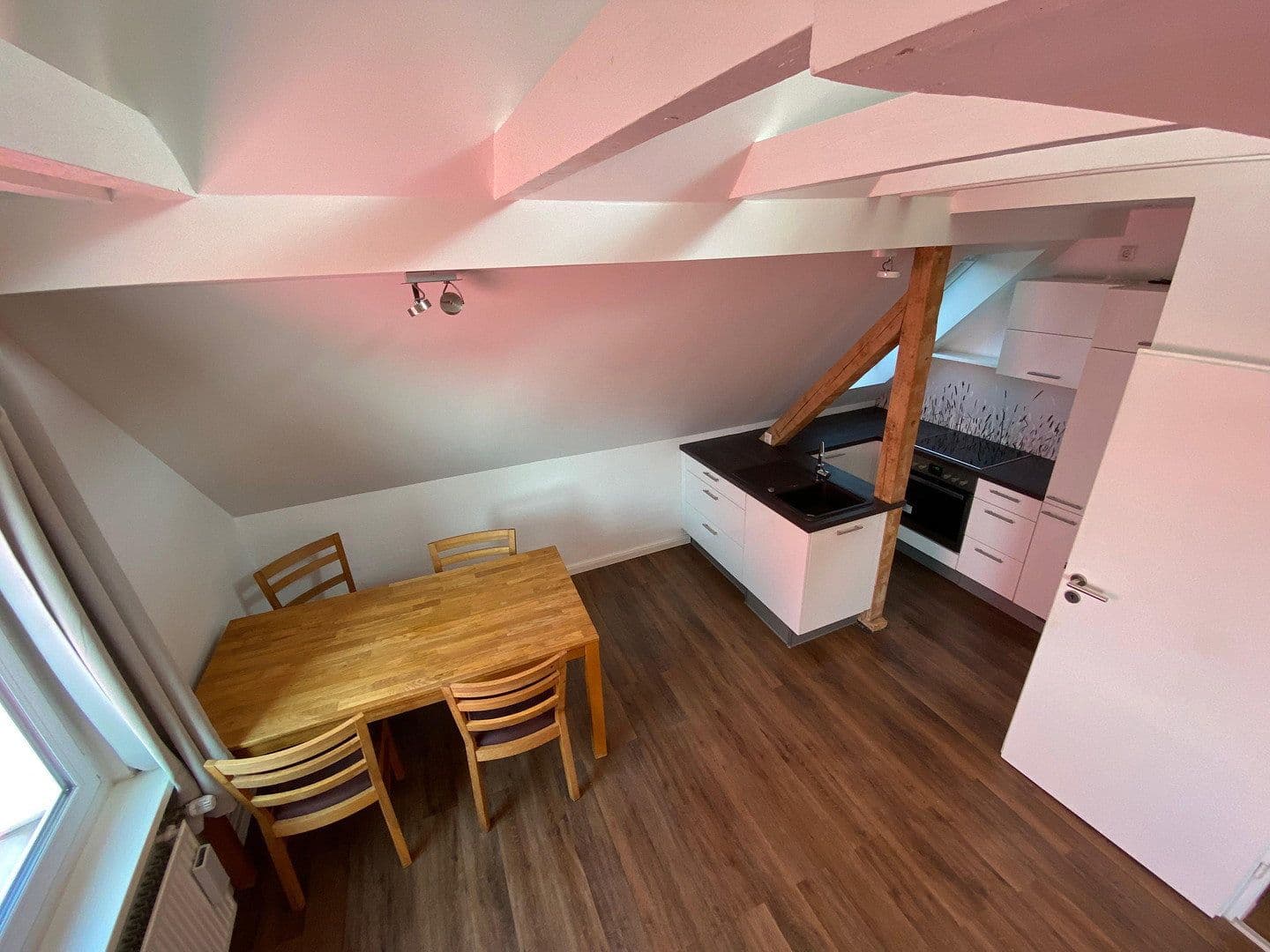 Pronájem bytu 4+1 85 m², Hedwigstraße 7, Braunschweig, Dolní Sasko Pronájem bytu 4+1 85 m², Hedwigstraße 7, Braunschweig, Dolní Sasko