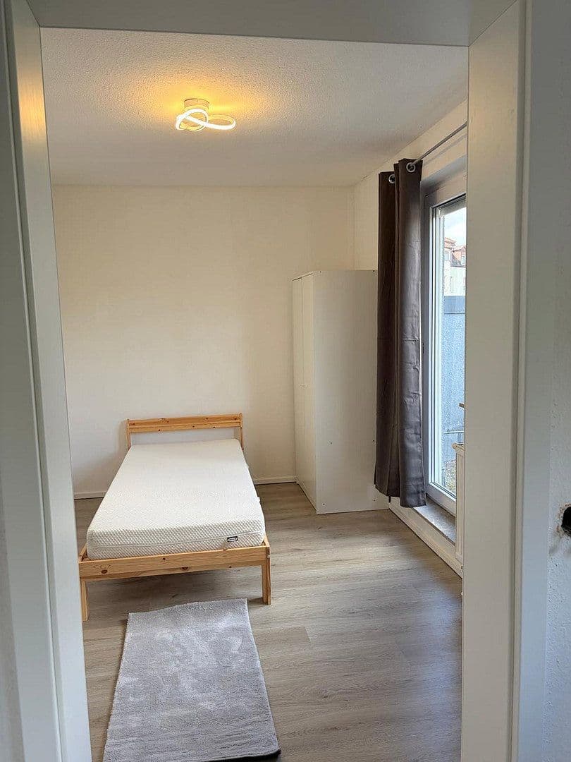 Pronájem bytu 52 m², Schweinauer Hauptstraße 39b, Nürnberg, Bavorsko Pronájem bytu 52 m², Schweinauer Hauptstraße 39b, Nürnberg, Bavorsko