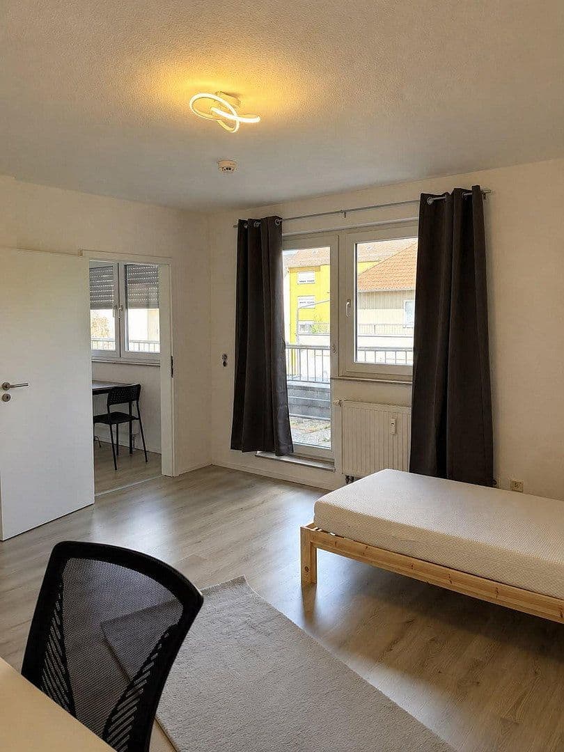 Pronájem bytu 52 m², Schweinauer Hauptstraße 39b, Nürnberg, Bavorsko Pronájem bytu 52 m², Schweinauer Hauptstraße 39b, Nürnberg, Bavorsko