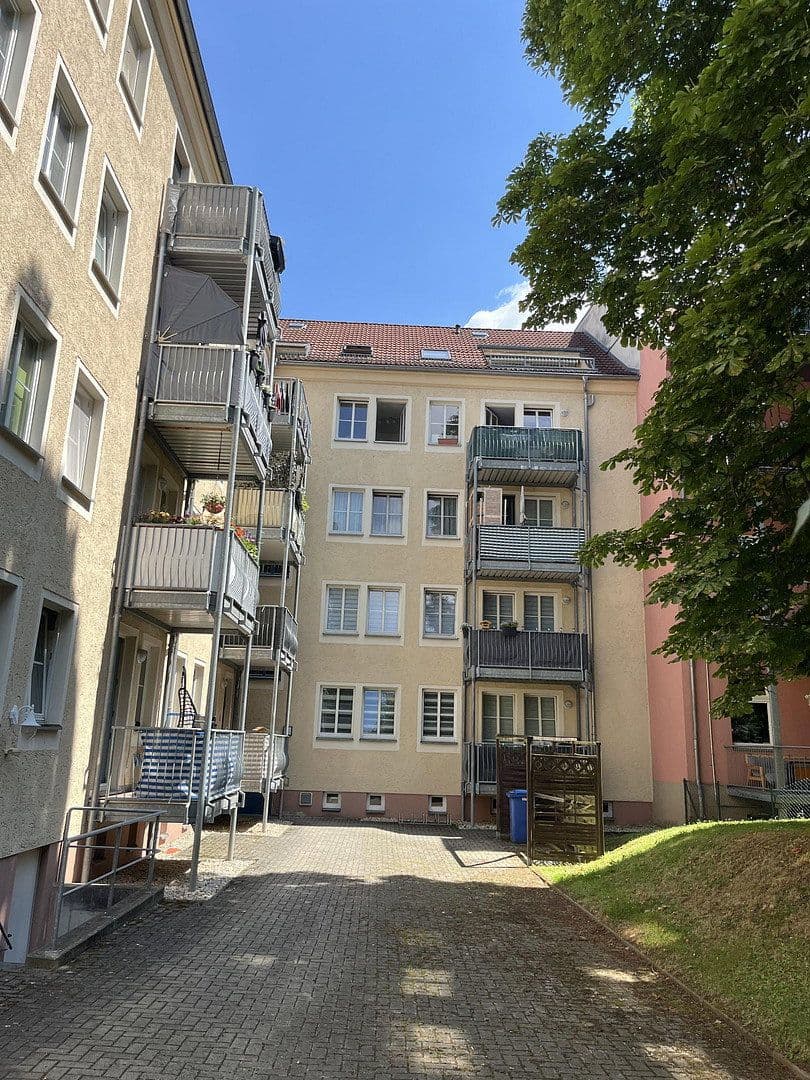 Pronájem bytu 2+1 35 m², Crimmitschauerstr. 17, Cvikov, Sasko Pronájem bytu 2+1 35 m², Crimmitschauerstr. 17, Cvikov, Sasko