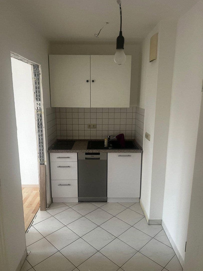 Pronájem bytu 2+1 35 m², Crimmitschauerstr. 17, Cvikov, Sasko Pronájem bytu 2+1 35 m², Crimmitschauerstr. 17, Cvikov, Sasko