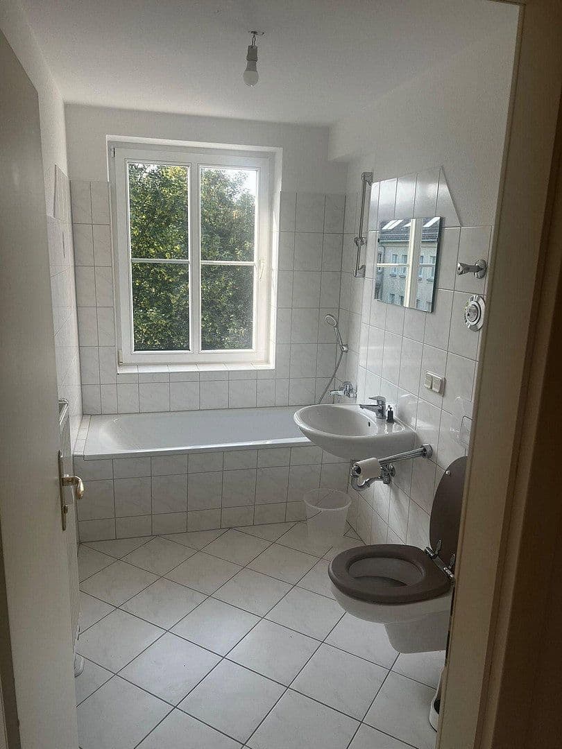 Pronájem bytu 2+1 35 m², Crimmitschauerstr. 17, Cvikov, Sasko Pronájem bytu 2+1 35 m², Crimmitschauerstr. 17, Cvikov, Sasko