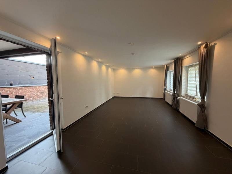 Pronájem bytu 5+1 110 m², Pfeilstraße 33, Mönchengladbach, Severní Porýní-Vestfálsko Pronájem bytu 5+1 110 m², Pfeilstraße 33, Mönchengladbach, Severní Porýní-Vestfálsko