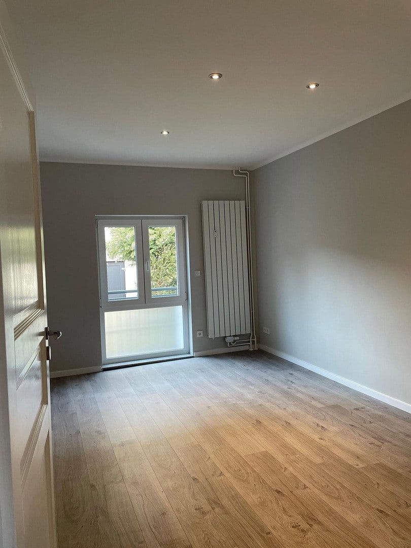 Pronájem bytu 4+1 111 m², Rudower Str. 178A, Berlin, Berlín Pronájem bytu 4+1 111 m², Rudower Str. 178A, Berlin, Berlín