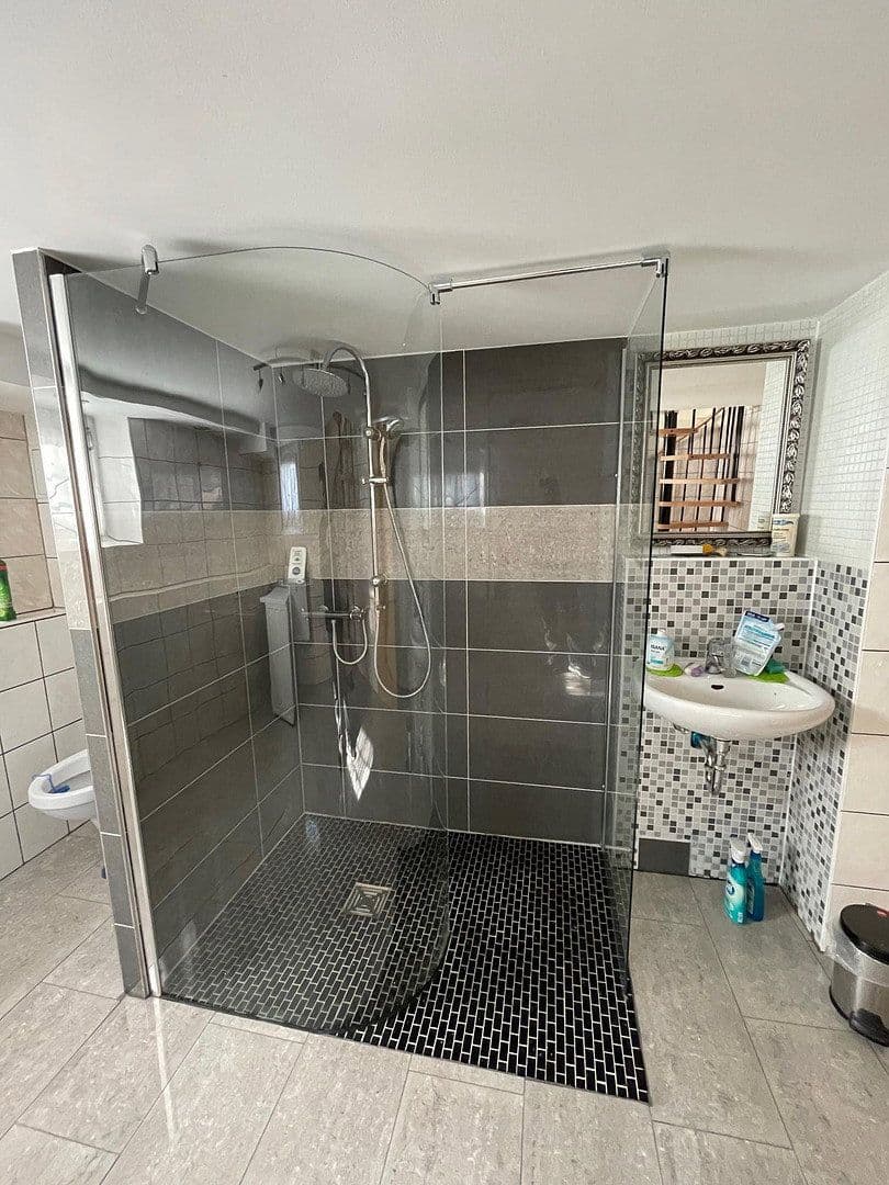 Pronájem bytu 4+1 111 m², Rudower Str. 178A, Berlin, Berlín Pronájem bytu 4+1 111 m², Rudower Str. 178A, Berlin, Berlín