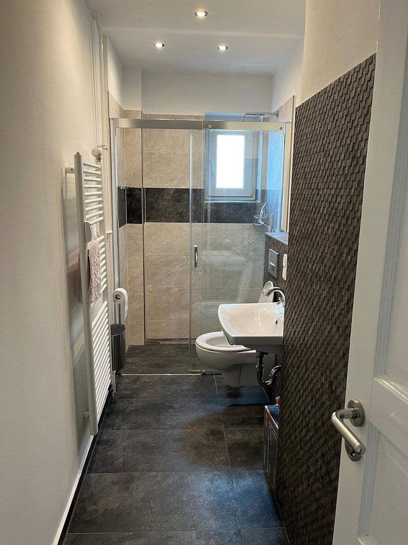 Pronájem bytu 4+1 111 m², Rudower Str. 178A, Berlin, Berlín Pronájem bytu 4+1 111 m², Rudower Str. 178A, Berlin, Berlín