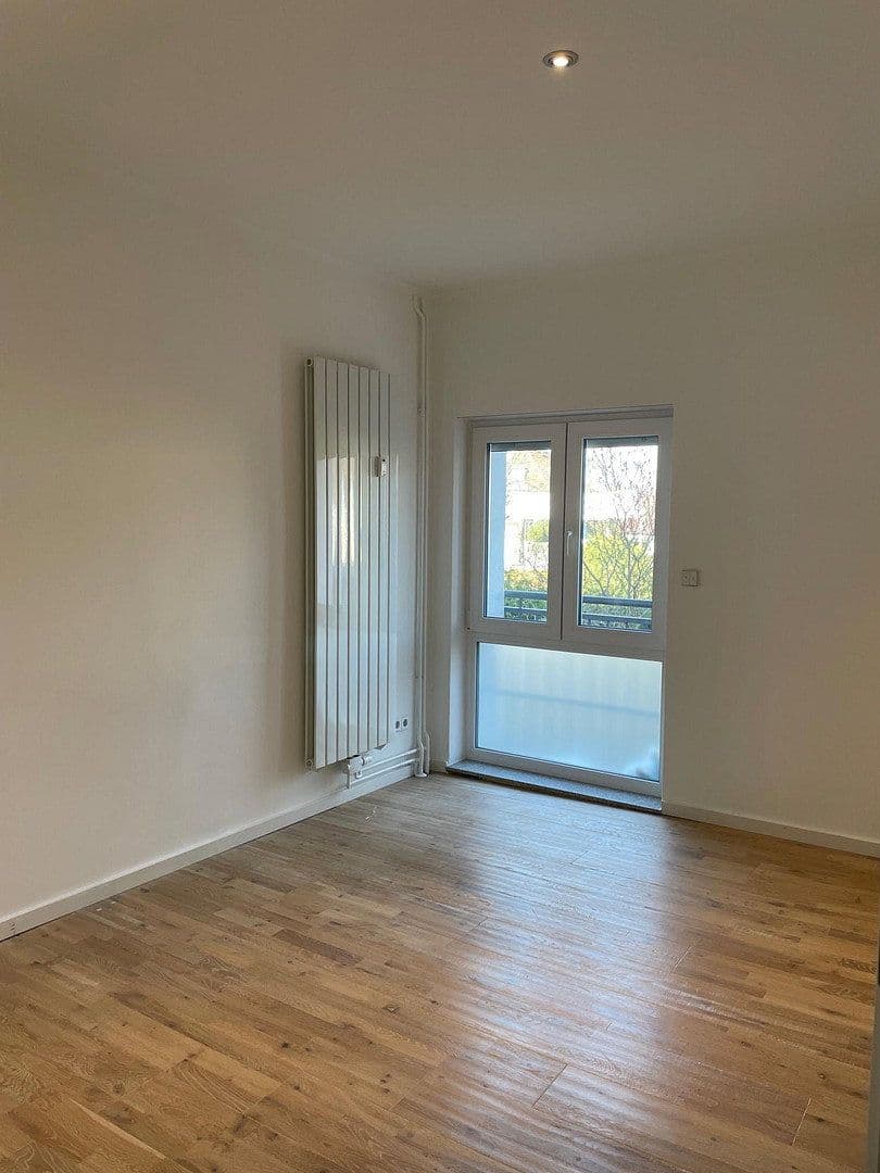Pronájem bytu 4+1 111 m², Rudower Str. 178A, Berlin, Berlín Pronájem bytu 4+1 111 m², Rudower Str. 178A, Berlin, Berlín