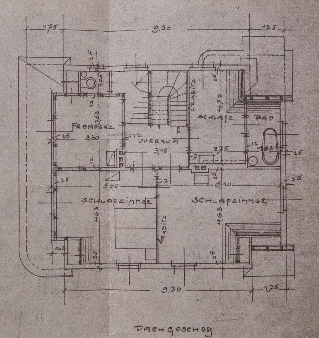 Prodej domu 218 m², pozemek 1.212 m², Bad Berka, Durynsko Prodej domu 218 m², pozemek 1.212 m², Bad Berka, Durynsko