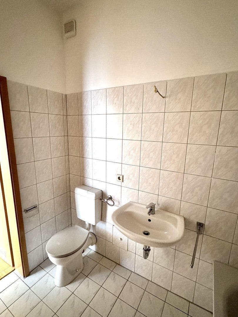 Pronájem bytu 2+1 45 m², Philippstr. 57, Meerane, Sasko Pronájem bytu 2+1 45 m², Philippstr. 57, Meerane, Sasko