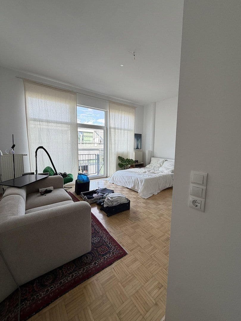 Pronájem bytu 1+1 35 m², Hürth, Severní Porýní-Vestfálsko Pronájem bytu 1+1 35 m², Hürth, Severní Porýní-Vestfálsko