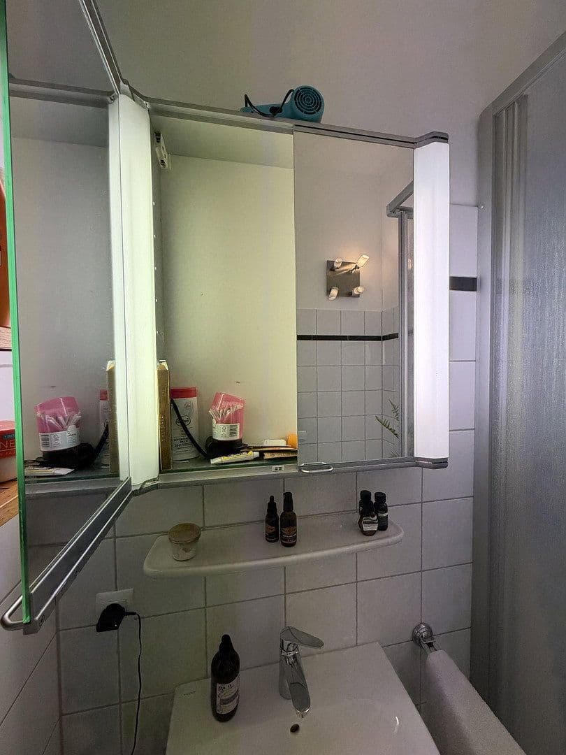 Pronájem bytu 1+1 35 m², Hürth, Severní Porýní-Vestfálsko Pronájem bytu 1+1 35 m², Hürth, Severní Porýní-Vestfálsko