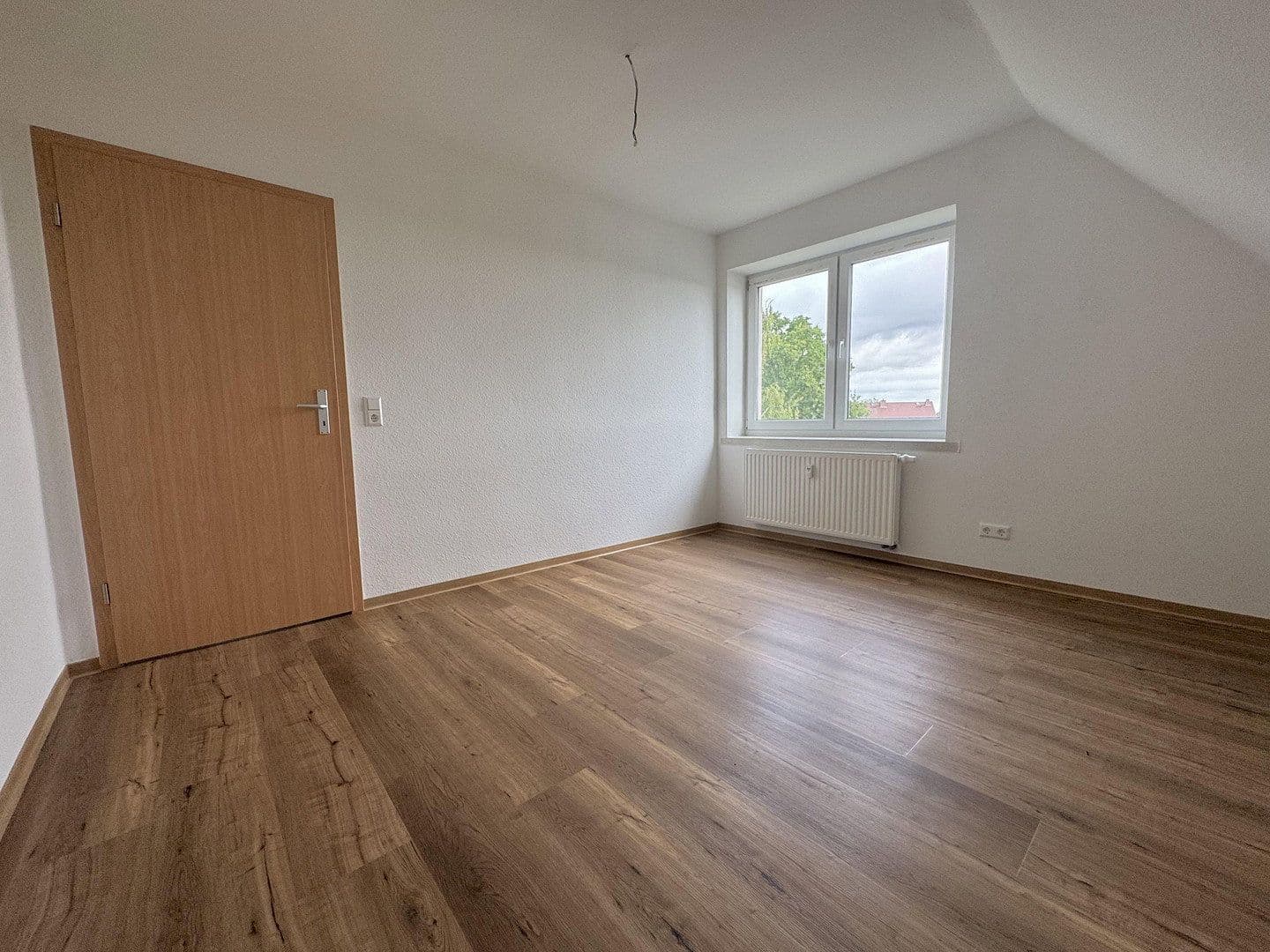 Pronájem bytu 3+kk 64 m², Langenbernsdorf, Sasko Pronájem bytu 3+kk 64 m², Langenbernsdorf, Sasko