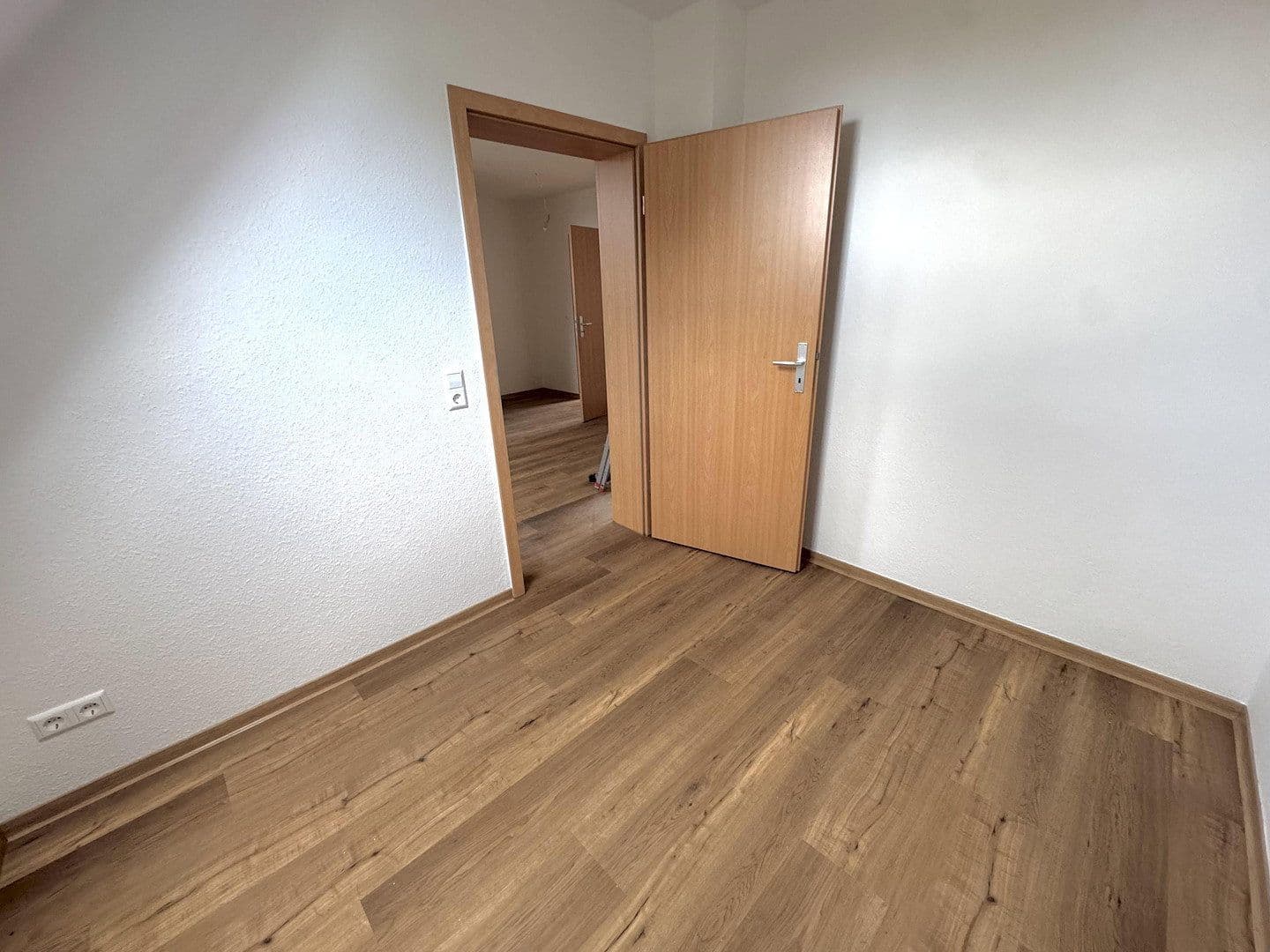 Pronájem bytu 3+kk 64 m², Langenbernsdorf, Sasko Pronájem bytu 3+kk 64 m², Langenbernsdorf, Sasko