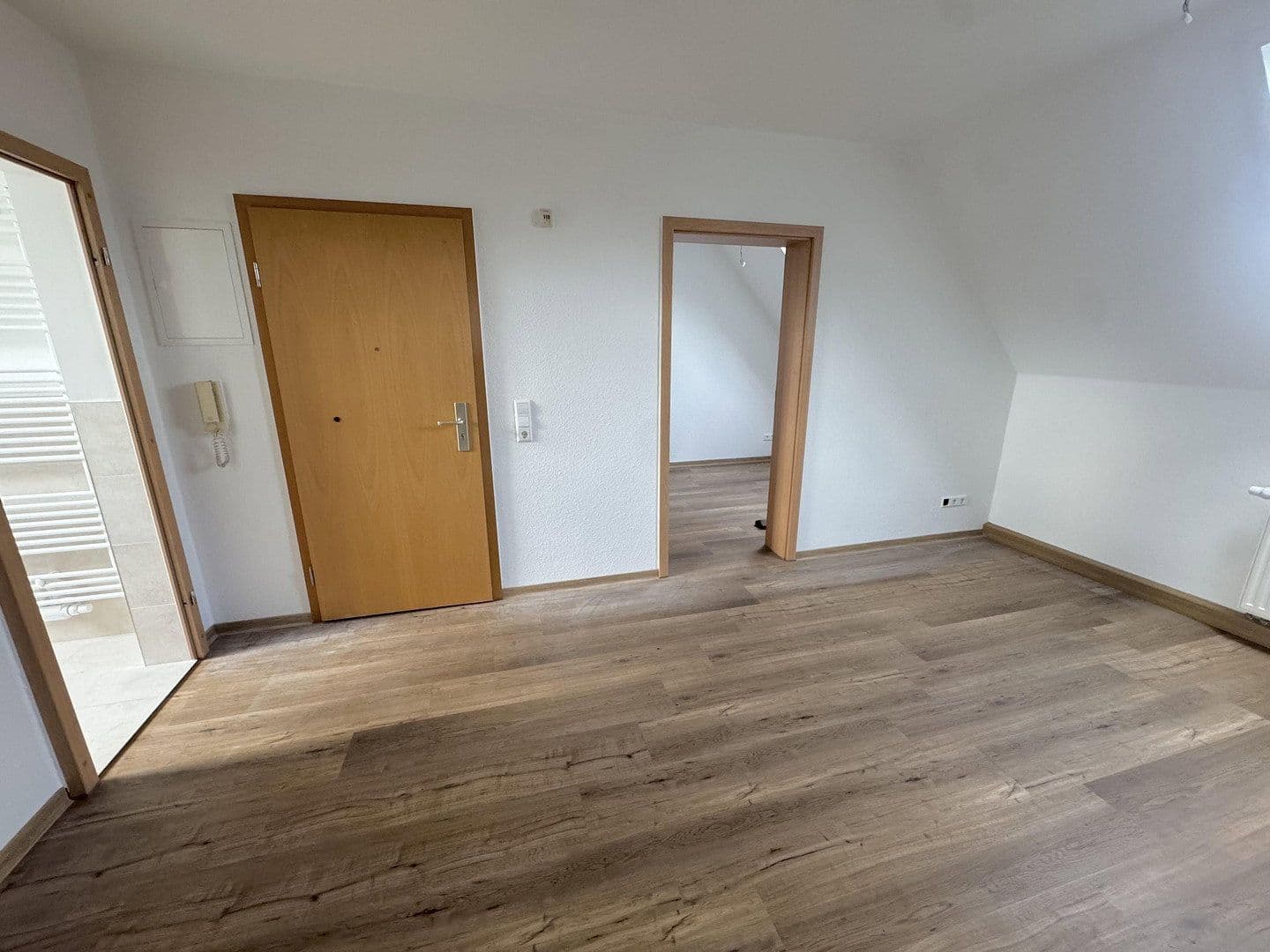 Pronájem bytu 3+kk 64 m², Langenbernsdorf, Sasko Pronájem bytu 3+kk 64 m², Langenbernsdorf, Sasko
