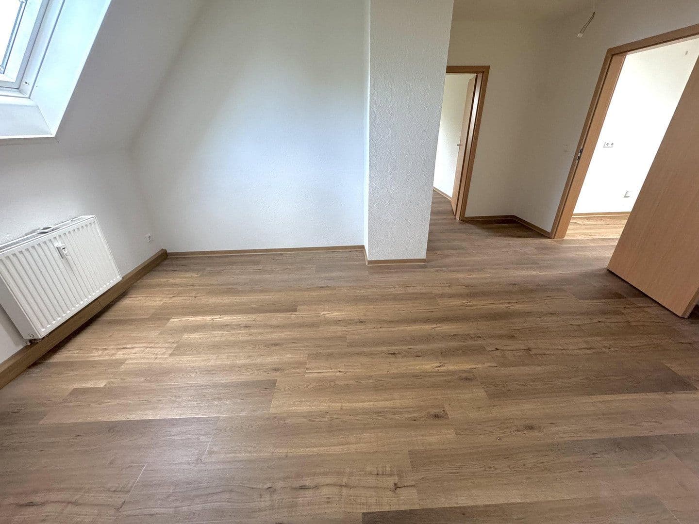 Pronájem bytu 3+kk 64 m², Langenbernsdorf, Sasko Pronájem bytu 3+kk 64 m², Langenbernsdorf, Sasko