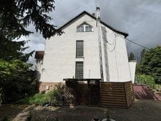 Prodej domu 156 m², pozemek 593 m², Mittelstraße 4, Hirschstein, Sasko Prodej domu 156 m², pozemek 593 m², Mittelstraße 4, Hirschstein, Sasko