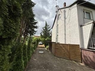 Prodej domu 156 m², pozemek 593 m², Mittelstraße 4, Hirschstein, Sasko Prodej domu 156 m², pozemek 593 m², Mittelstraße 4, Hirschstein, Sasko