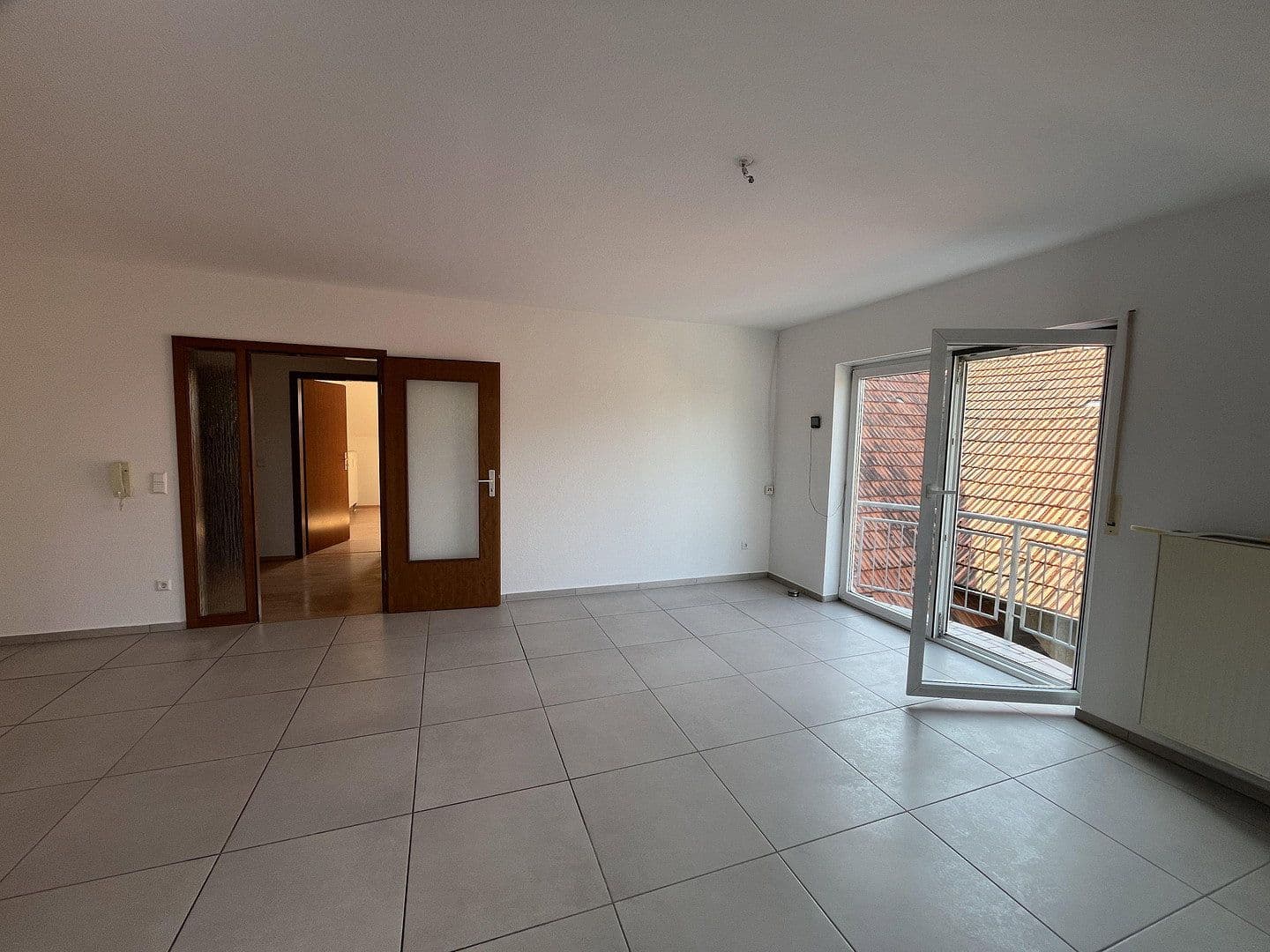 Pronájem bytu 2+1 61 m², Kraichtal, Bádensko-Württembersko Pronájem bytu 2+1 61 m², Kraichtal, Bádensko-Württembersko