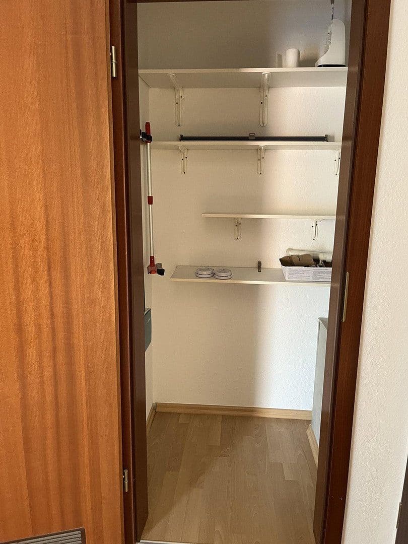 Pronájem bytu 2+1 61 m², Kraichtal, Bádensko-Württembersko Pronájem bytu 2+1 61 m², Kraichtal, Bádensko-Württembersko