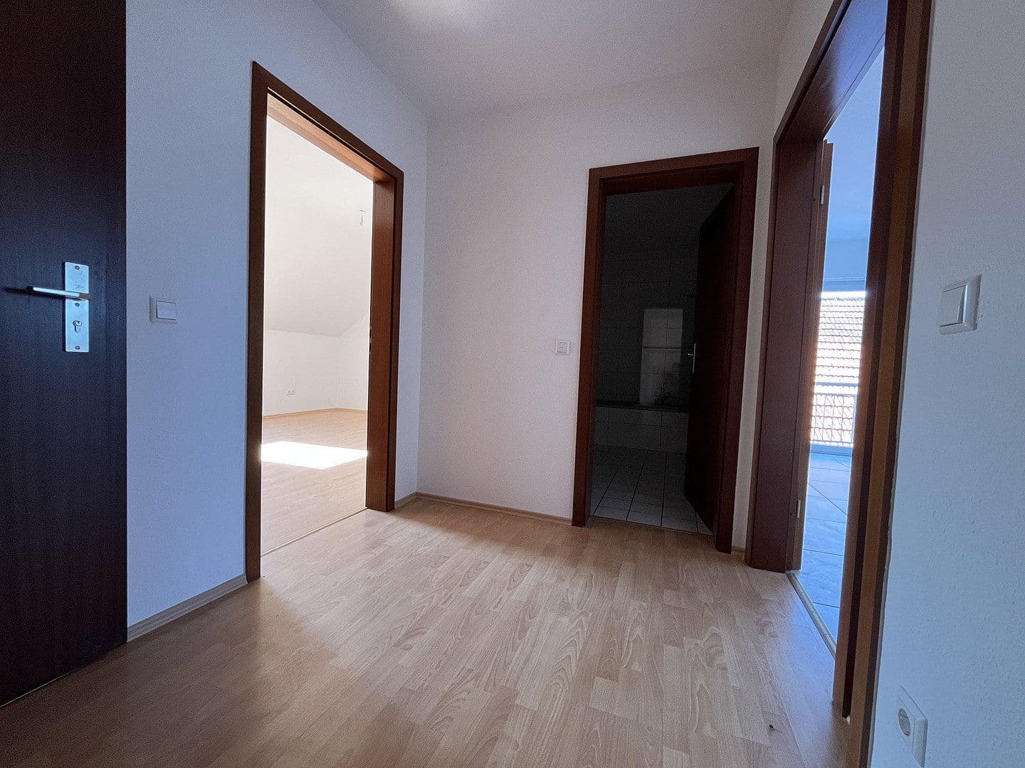 Pronájem bytu 2+1 61 m², Kraichtal, Bádensko-Württembersko Pronájem bytu 2+1 61 m², Kraichtal, Bádensko-Württembersko