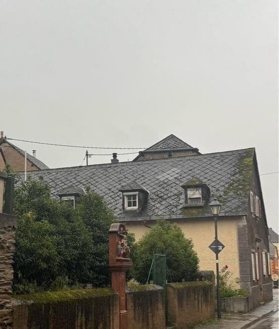 Prodej domu 150 m², pozemek 443 m², Neumagen-Dhron, Porýní-Falc Prodej domu 150 m², pozemek 443 m², Neumagen-Dhron, Porýní-Falc