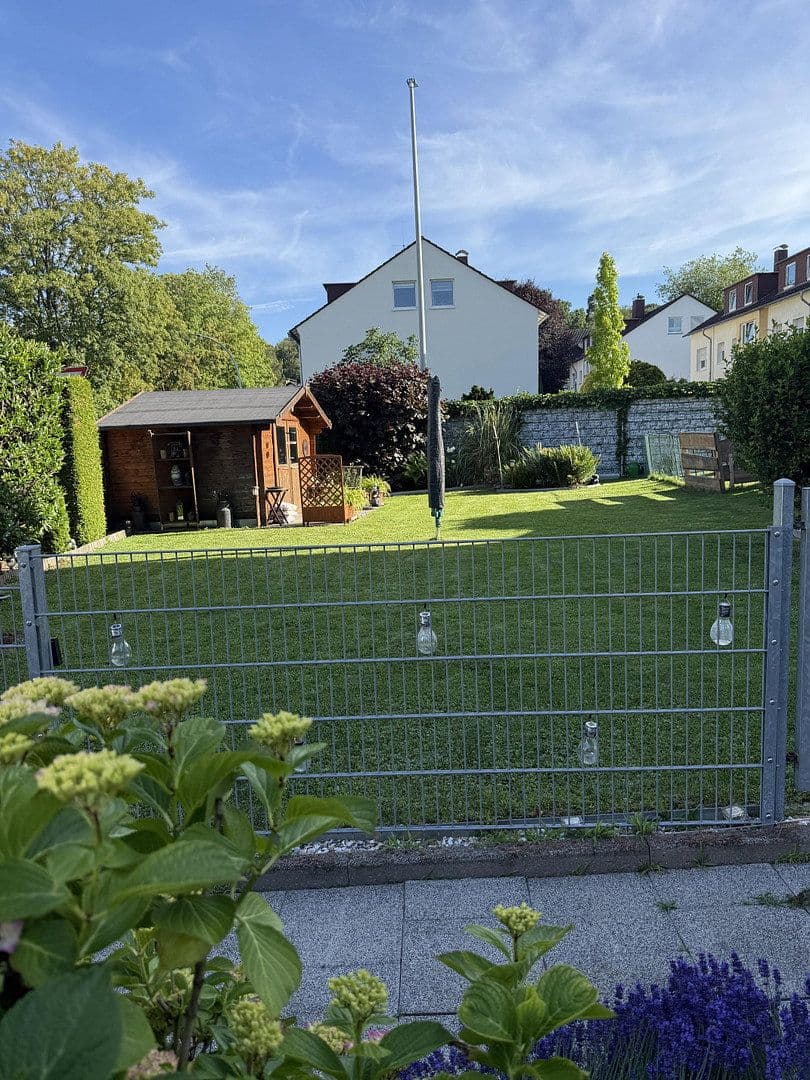 Prodej domu 210 m², pozemek 400 m², Kelkheim (Taunus), Hessen Prodej domu 210 m², pozemek 400 m², Kelkheim (Taunus), Hessen