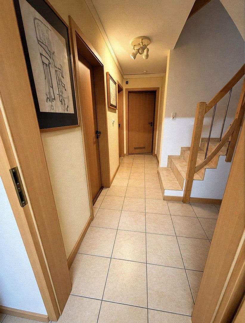 Prodej domu 210 m², pozemek 400 m², Kelkheim (Taunus), Hessen Prodej domu 210 m², pozemek 400 m², Kelkheim (Taunus), Hessen