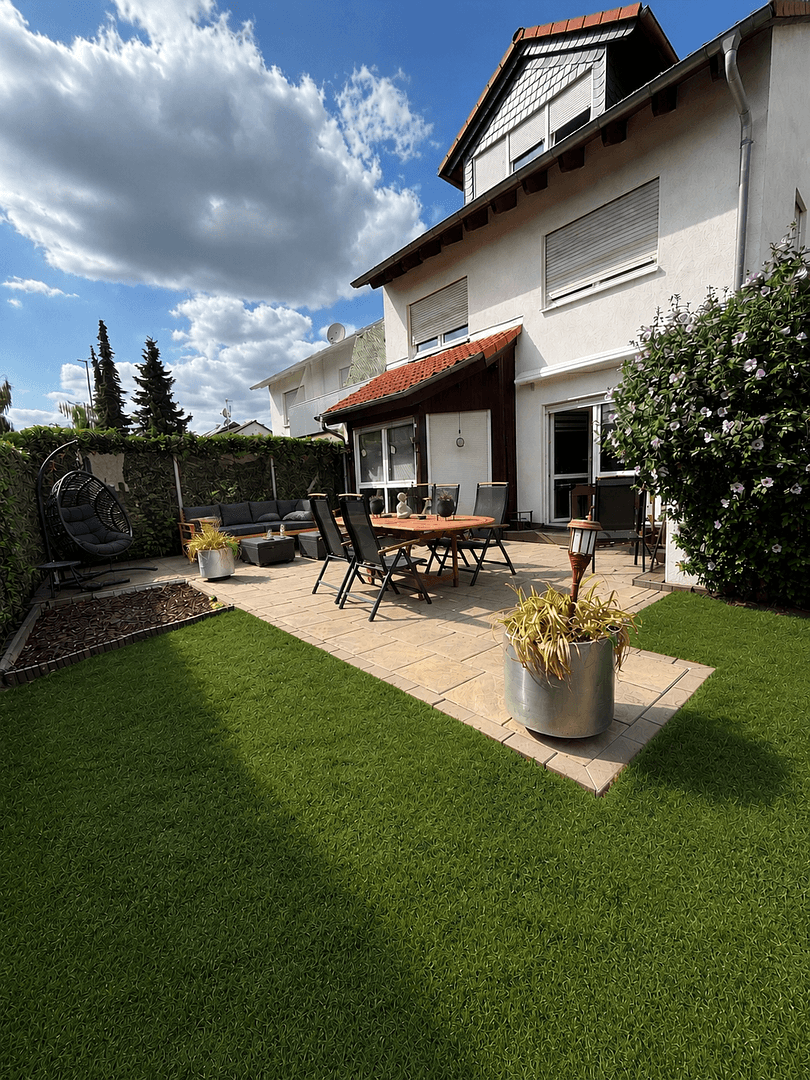 Prodej domu 210 m², pozemek 400 m², Kelkheim (Taunus), Hessen Prodej domu 210 m², pozemek 400 m², Kelkheim (Taunus), Hessen