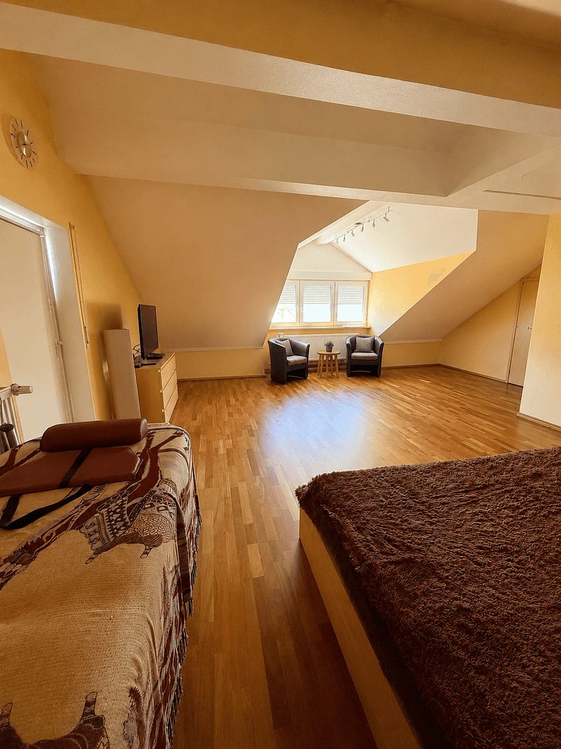 Prodej domu 210 m², pozemek 400 m², Kelkheim (Taunus), Hessen Prodej domu 210 m², pozemek 400 m², Kelkheim (Taunus), Hessen