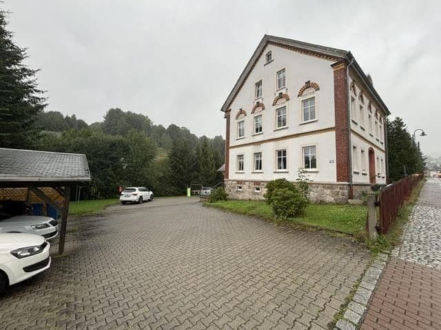 Prodej domu 357 m², pozemek 1.824 m², Hauptstraße 25, Breitenbrunn/Erzgebirge, Sasko Prodej domu 357 m², pozemek 1.824 m², Hauptstraße 25, Breitenbrunn/Erzgebirge, Sasko