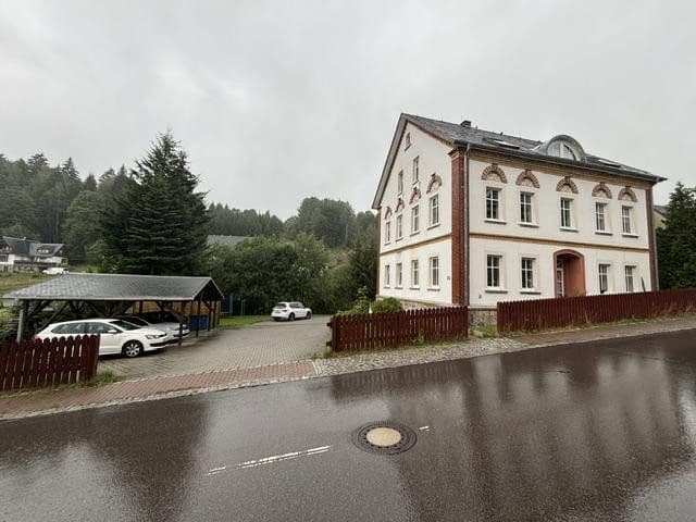 Prodej domu 357 m², pozemek 1.824 m², Hauptstraße 25, Breitenbrunn/Erzgebirge, Sasko Prodej domu 357 m², pozemek 1.824 m², Hauptstraße 25, Breitenbrunn/Erzgebirge, Sasko