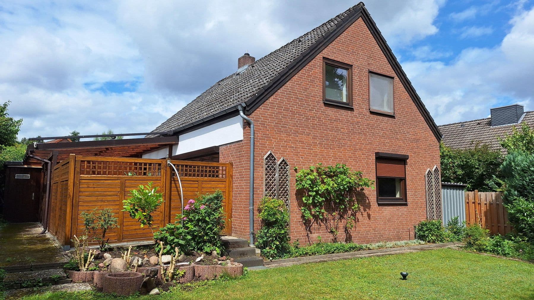 Prodej domu 100 m², pozemek 600 m², Lüneburg, Dolní Sasko Prodej domu 100 m², pozemek 600 m², Lüneburg, Dolní Sasko