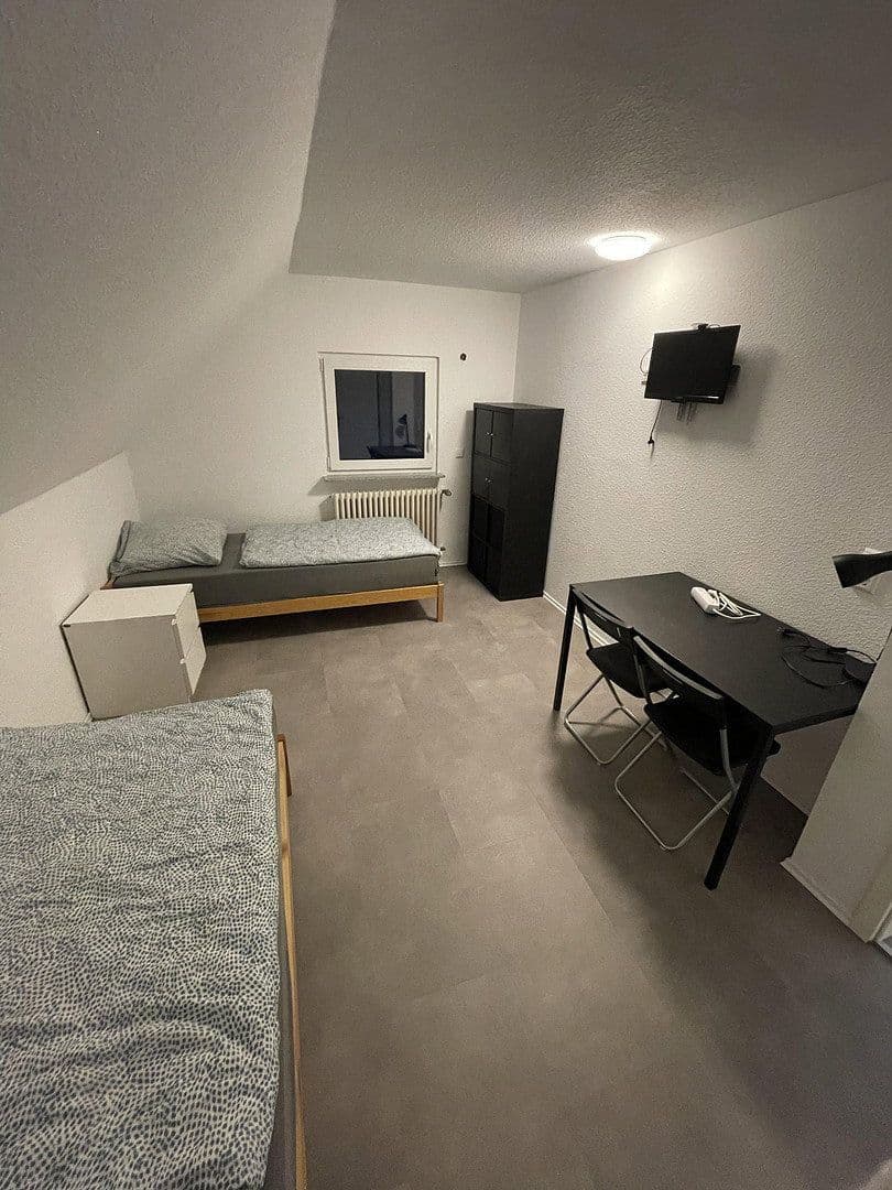 Prodej domu 178 m², pozemek 390 m², Tulpenstraße 13, Eggenstein-Leopoldshafen, Bádensko-Württembersko Prodej domu 178 m², pozemek 390 m², Tulpenstraße 13, Eggenstein-Leopoldshafen, Bádensko-Württembersko