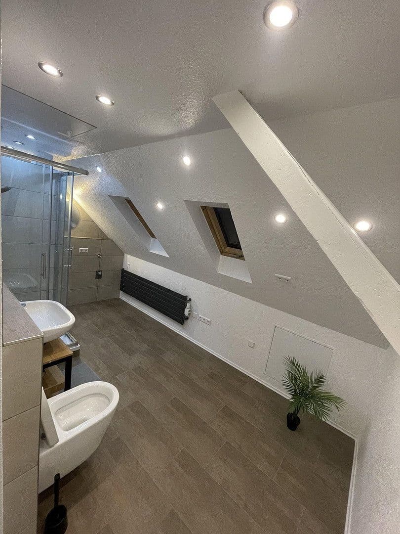 Prodej domu 178 m², pozemek 390 m², Tulpenstraße 13, Eggenstein-Leopoldshafen, Bádensko-Württembersko Prodej domu 178 m², pozemek 390 m², Tulpenstraße 13, Eggenstein-Leopoldshafen, Bádensko-Württembersko