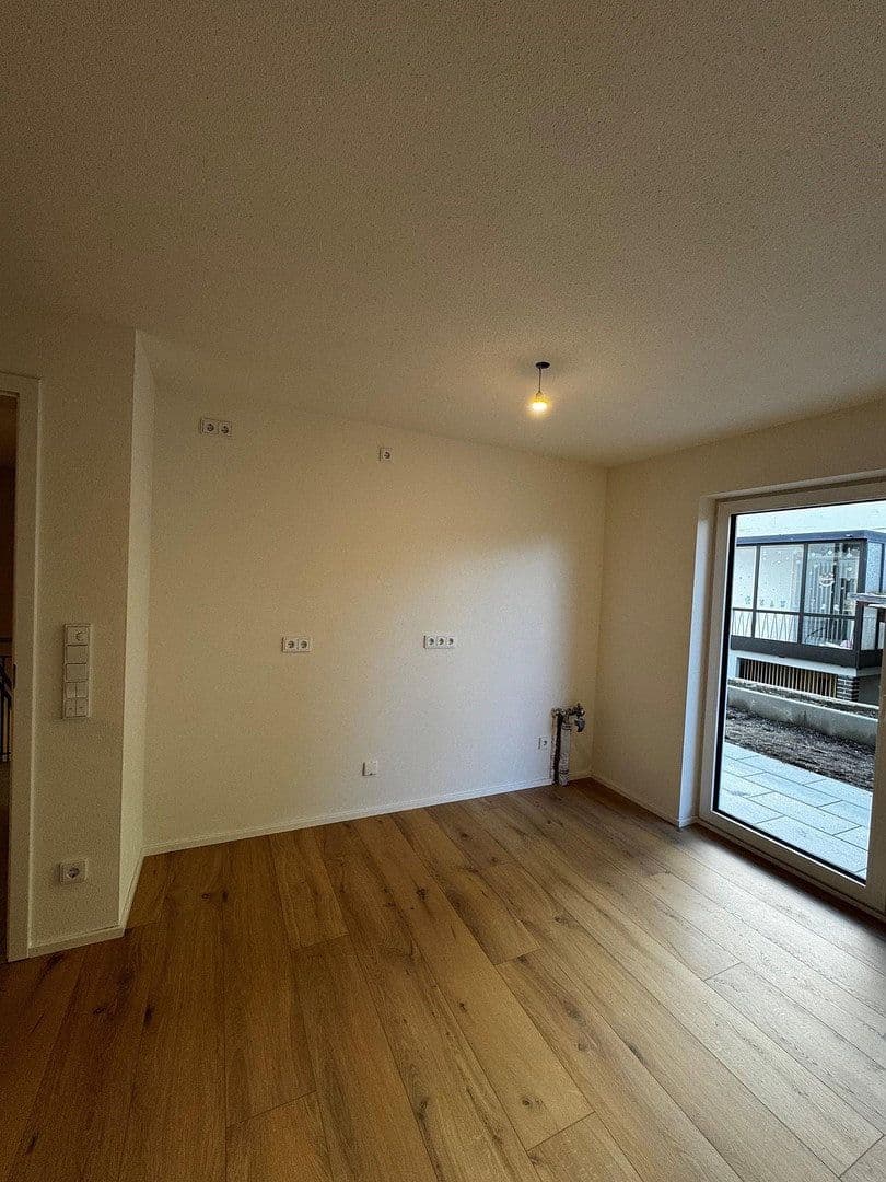 Pronájem bytu 2+1 51 m², Niederscheyrer Str. 86, Pfaffenhofen a.d. Ilm, Bavorsko Pronájem bytu 2+1 51 m², Niederscheyrer Str. 86, Pfaffenhofen a.d. Ilm, Bavorsko