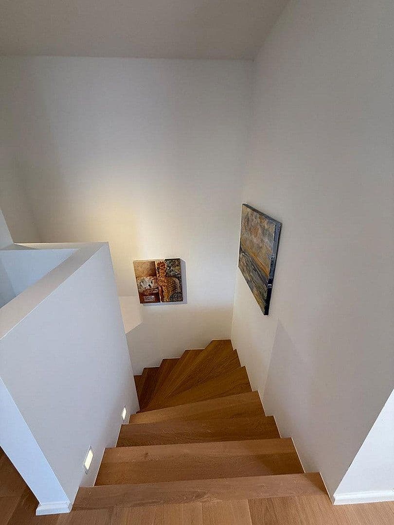 Prodej domu 191 m², pozemek 808 m², Bad Krozingen, Bádensko-Württembersko Prodej domu 191 m², pozemek 808 m², Bad Krozingen, Bádensko-Württembersko