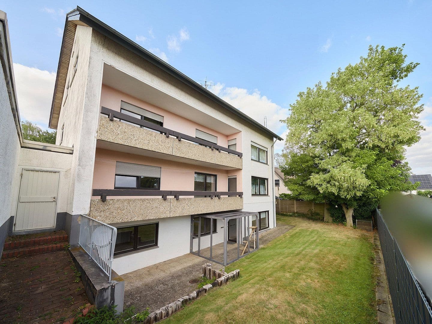 Prodej domu 488 m², pozemek 754 m², Kirchlengern, Severní Porýní-Vestfálsko Prodej domu 488 m², pozemek 754 m², Kirchlengern, Severní Porýní-Vestfálsko