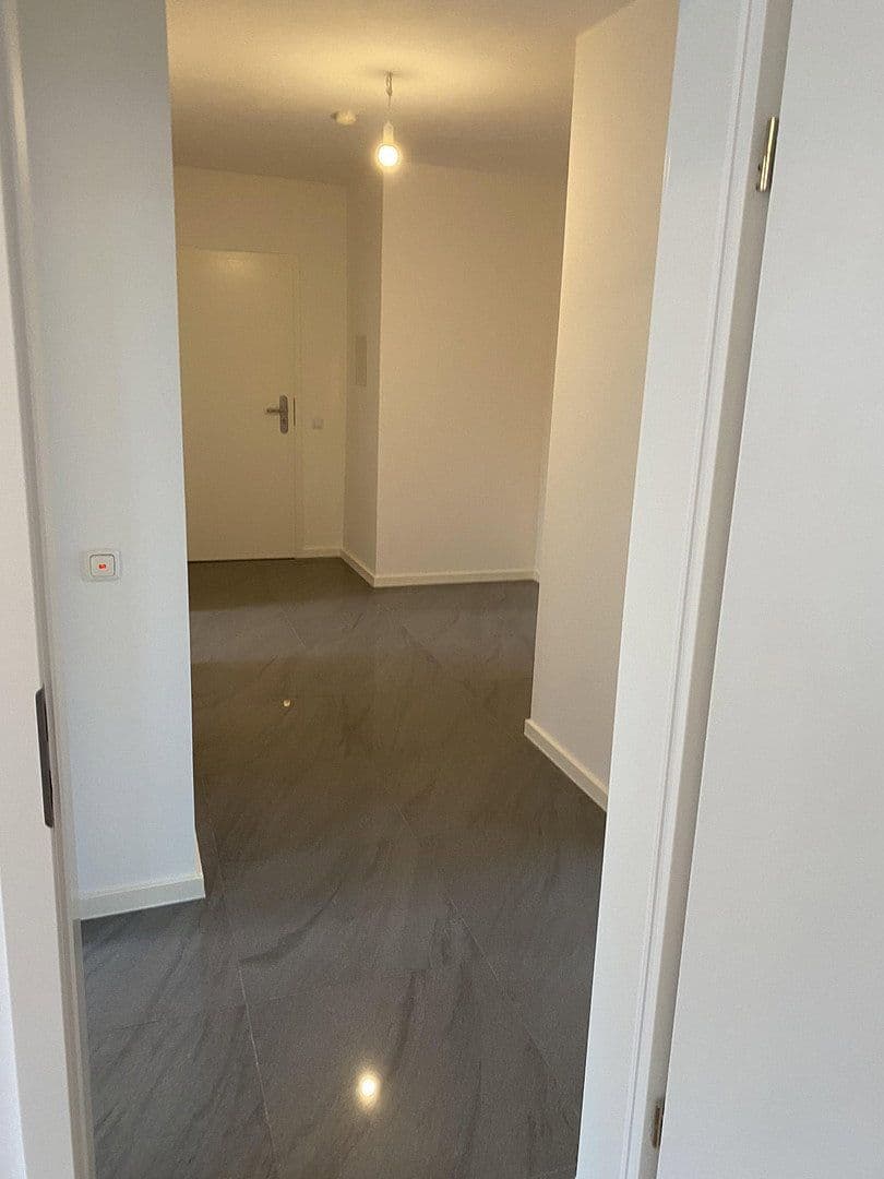 Pronájem bytu 3+1 76 m², Essenheim, Porýní-Falc Pronájem bytu 3+1 76 m², Essenheim, Porýní-Falc