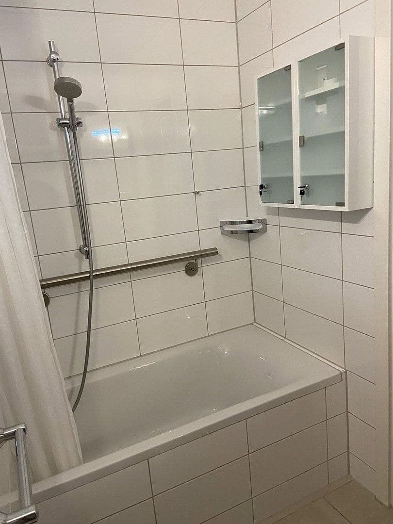 Pronájem bytu 1+1 51 m², Hindenburgstraße 41, Bad Liebenzell, Bádensko-Württembersko Pronájem bytu 1+1 51 m², Hindenburgstraße 41, Bad Liebenzell, Bádensko-Württembersko