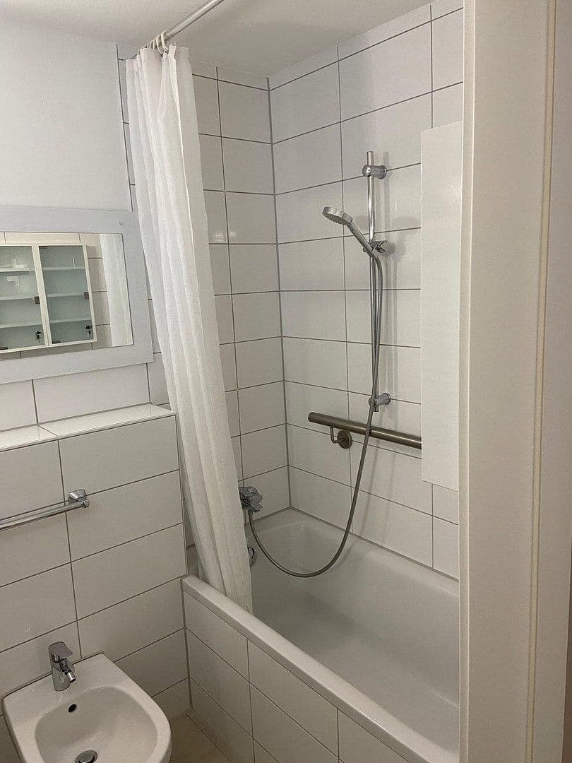 Pronájem bytu 1+1 51 m², Hindenburgstraße 41, Bad Liebenzell, Bádensko-Württembersko Pronájem bytu 1+1 51 m², Hindenburgstraße 41, Bad Liebenzell, Bádensko-Württembersko