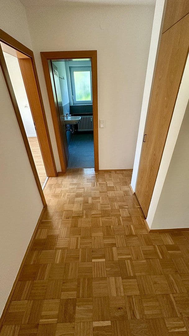 Pronájem bytu 4+1 112 m², Gerbrunn, Bavorsko Pronájem bytu 4+1 112 m², Gerbrunn, Bavorsko