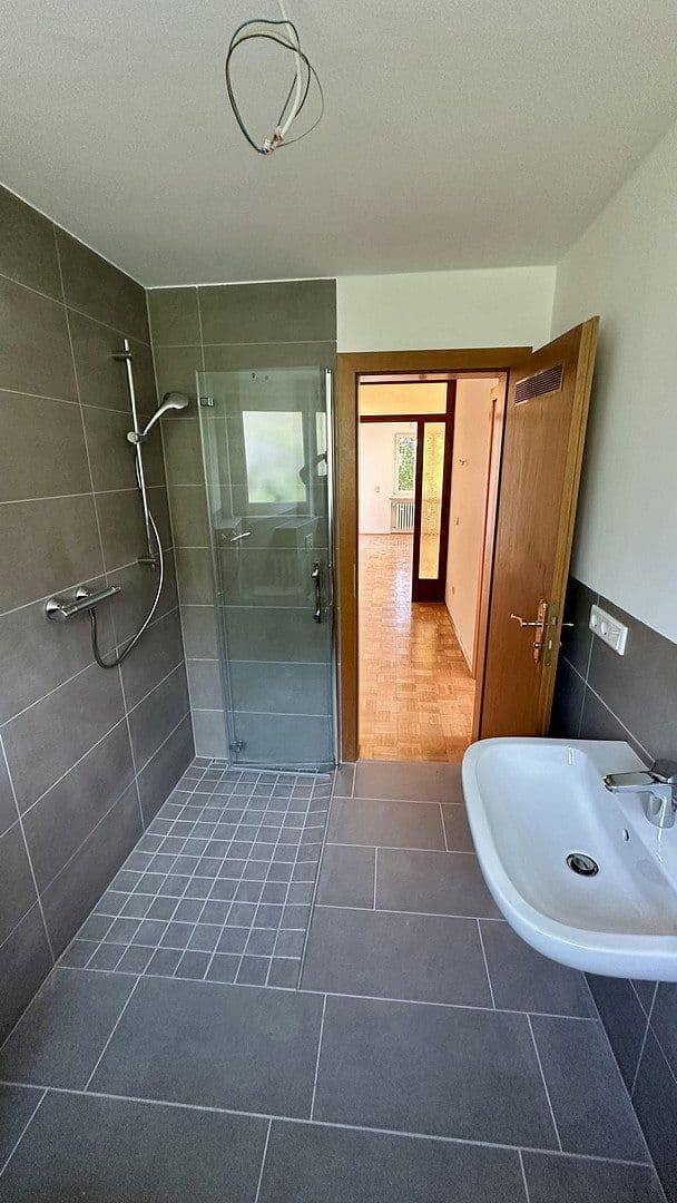 Pronájem bytu 4+1 112 m², Gerbrunn, Bavorsko Pronájem bytu 4+1 112 m², Gerbrunn, Bavorsko